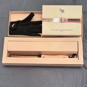 Lange 25mm Titanium Curling Wand in Blush Pink with Rose Gold Barrel